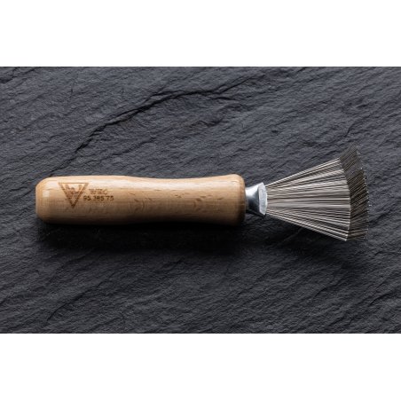 Fésű- és hajkefetisztító fa nyéllel